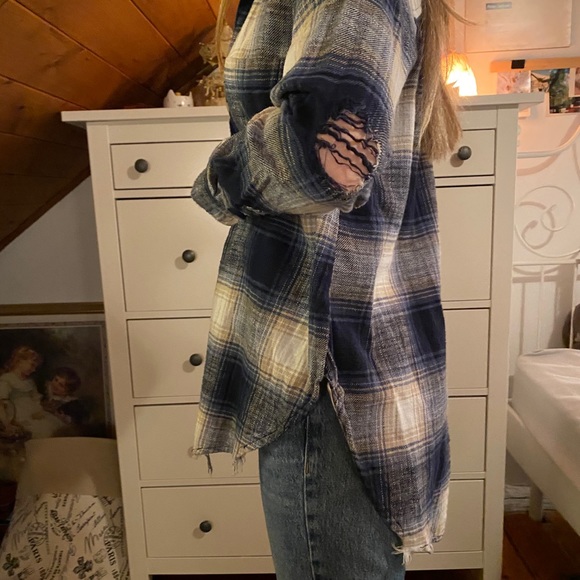 American Eagle oversized flannel - Picture 3 of 7